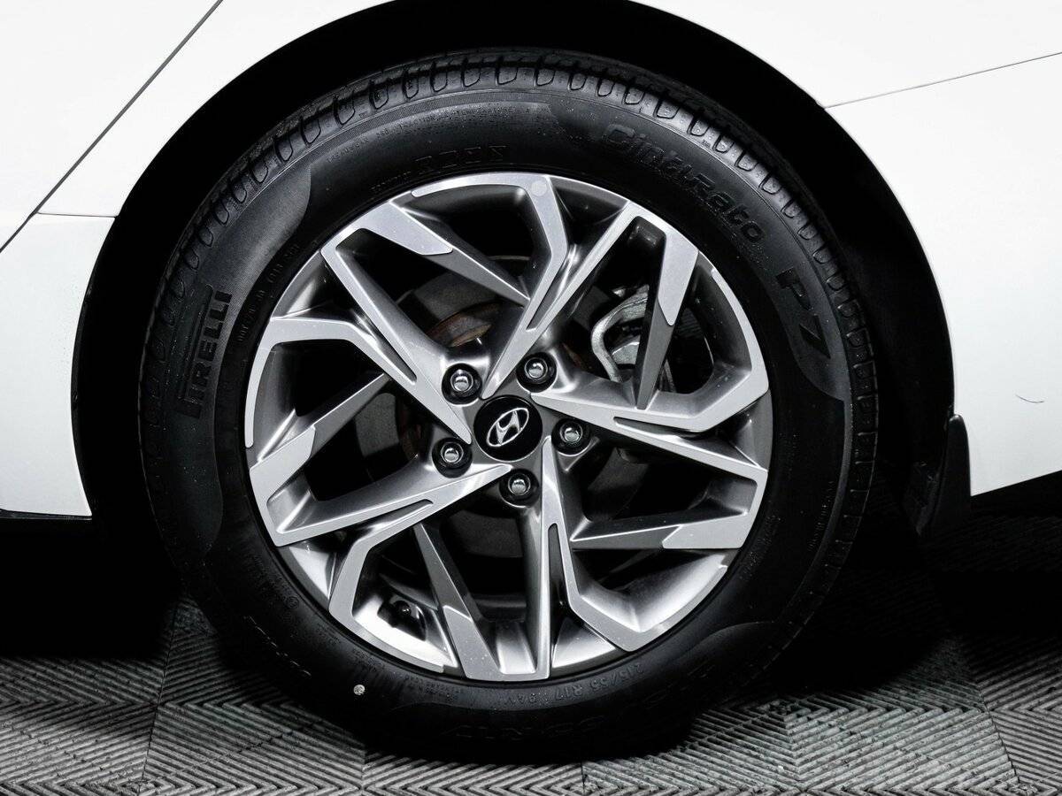 Hyundai Sonata с пробегом — 2021 год. Фото: #14