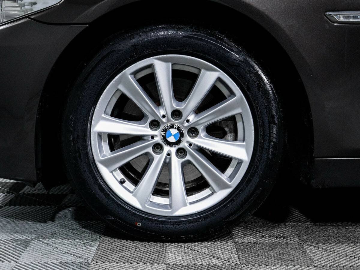BMW 5 серии с пробегом — 2012 год. Фото: #14