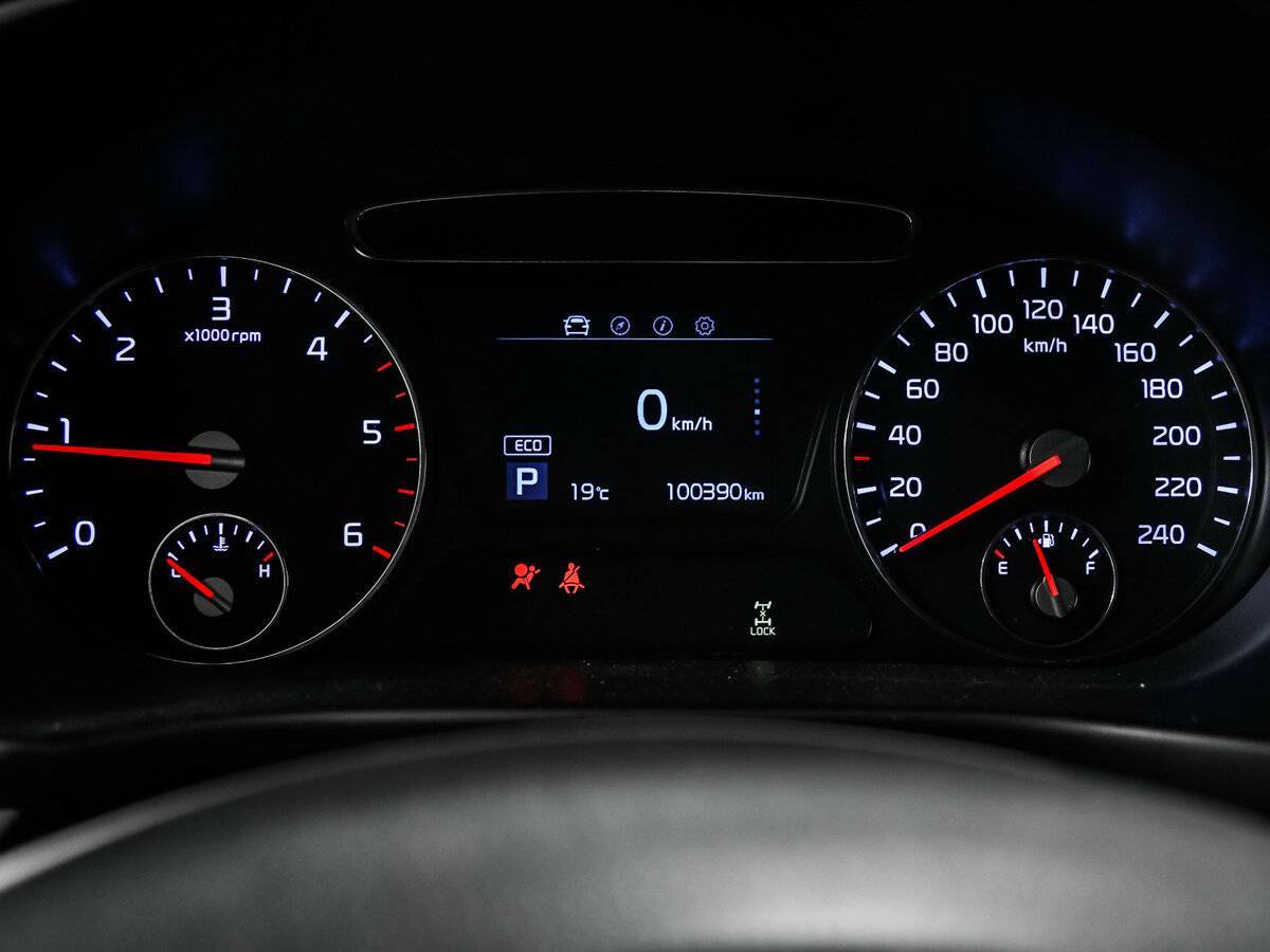 Kia Sorento с пробегом — 2017 год. Фото: #9