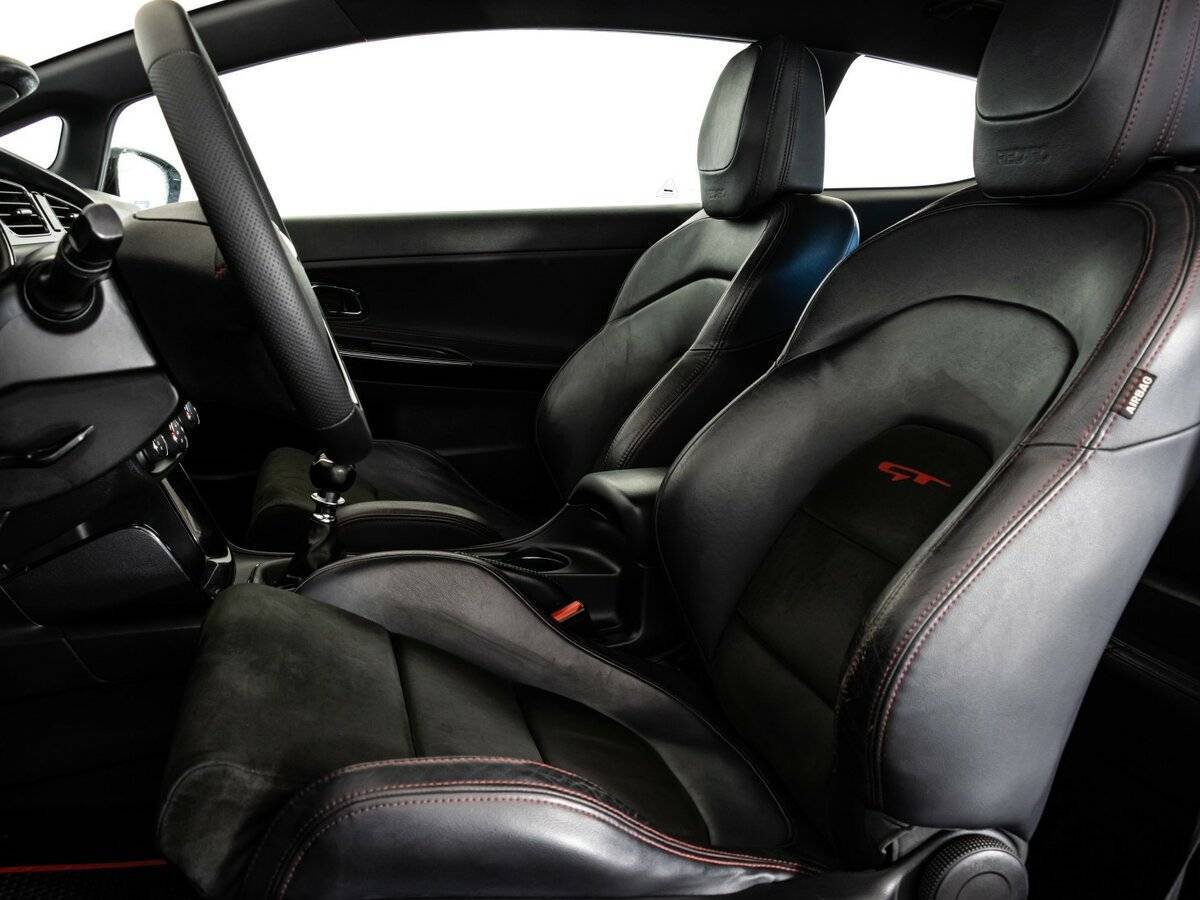 Kia Ceed GT с пробегом — 2014 год. Фото: #16