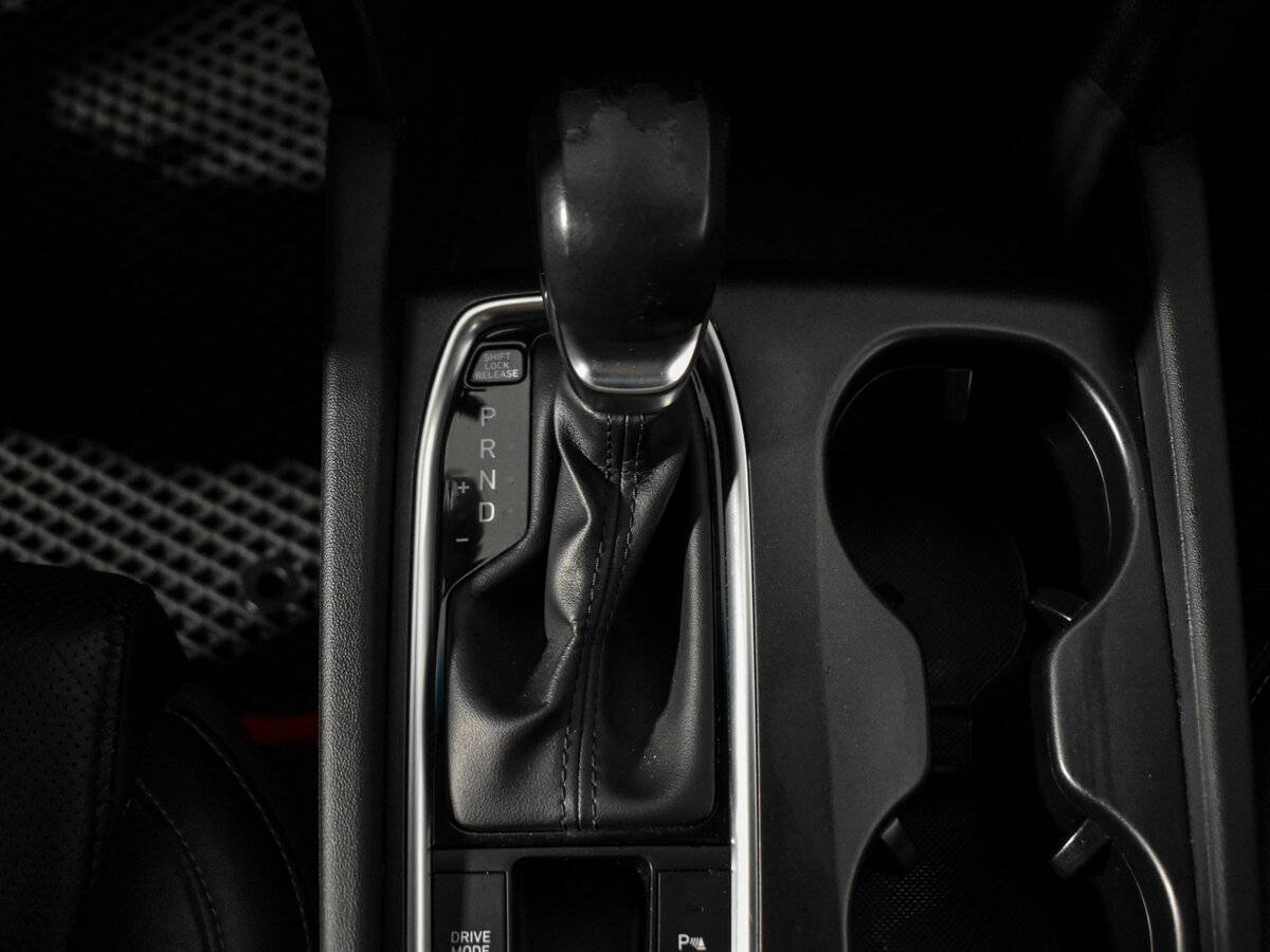 Hyundai Santa Fe с пробегом — 2018 год. Фото: #11