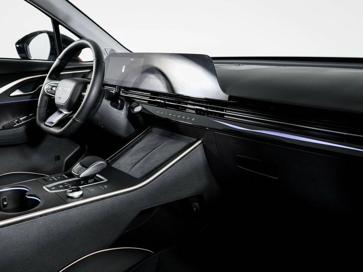 OMODA C5 с пробегом — 2023 год. Фото: #8