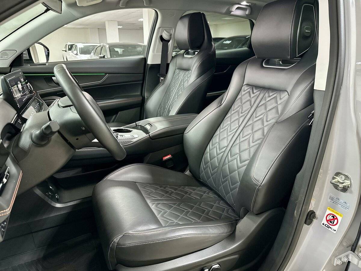 Changan UNI-K с пробегом — 2023 год. Фото: #5