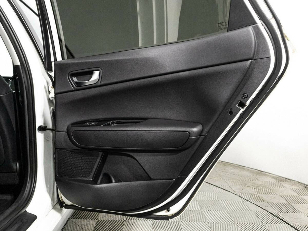 Kia Optima с пробегом — 2020 год. Фото: #32