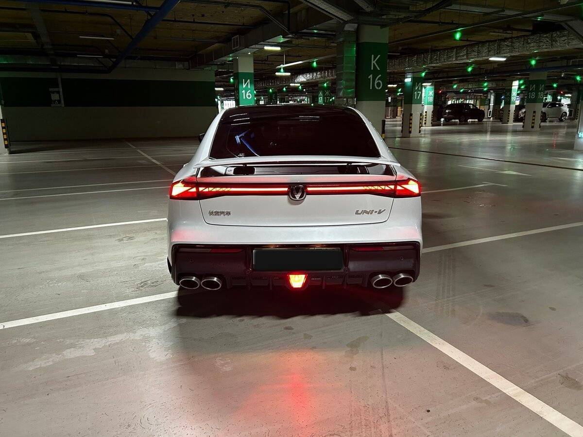 Changan UNI-V с пробегом — 2023 год. Фото: #4