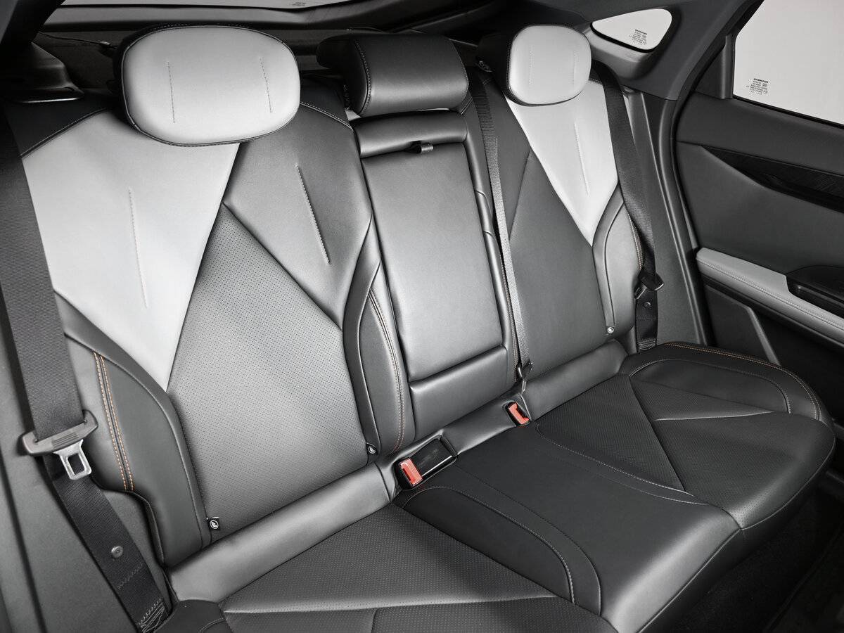 Changan UNI-V с пробегом — 2023 год. Фото: #11