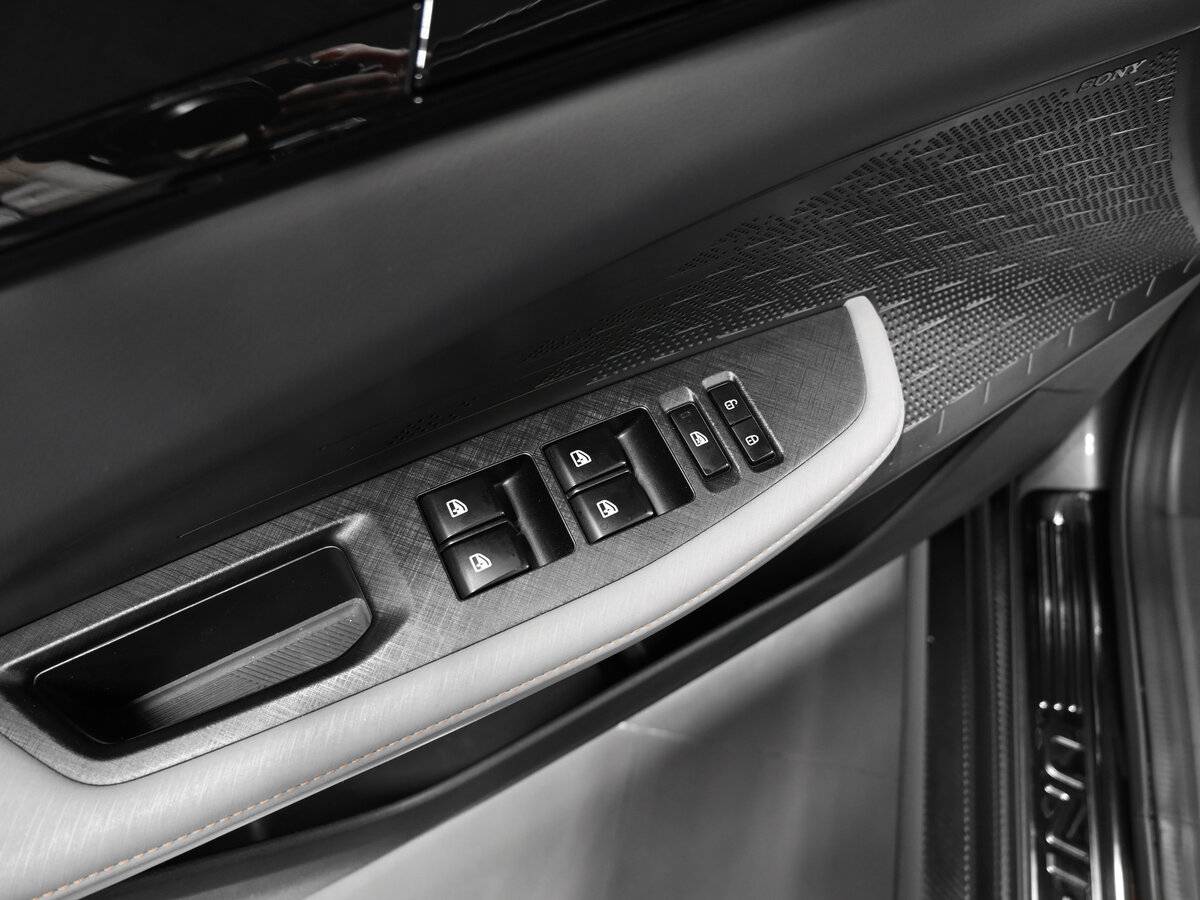 Changan UNI-V с пробегом — 2023 год. Фото: #25