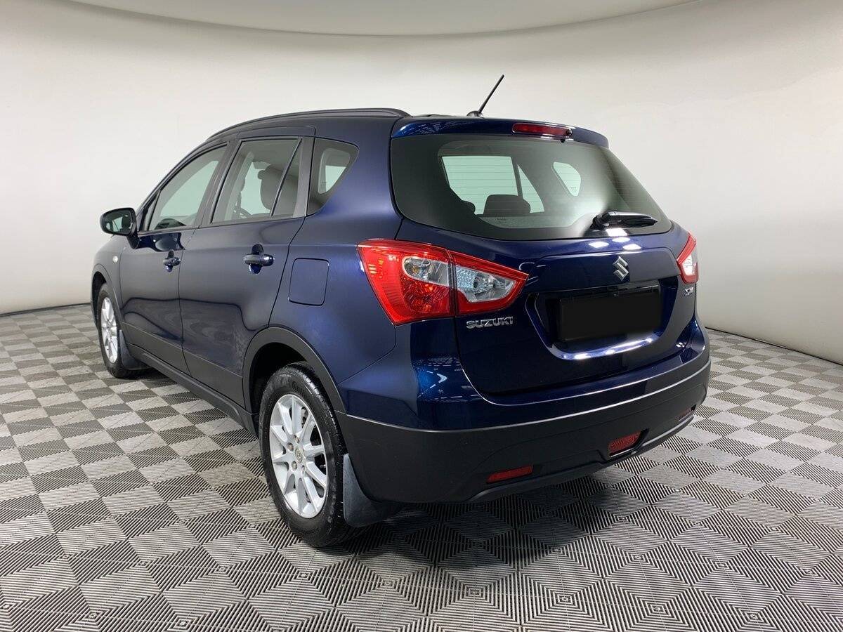 Suzuki SX4 с пробегом — 2018 год. Фото: #6