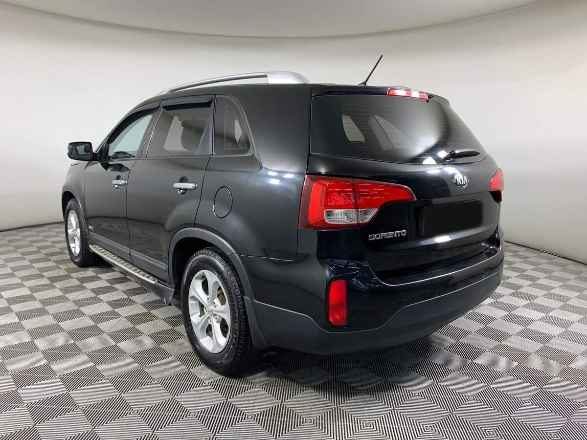 Kia Sorento с пробегом — 2014 год. Фото: #6