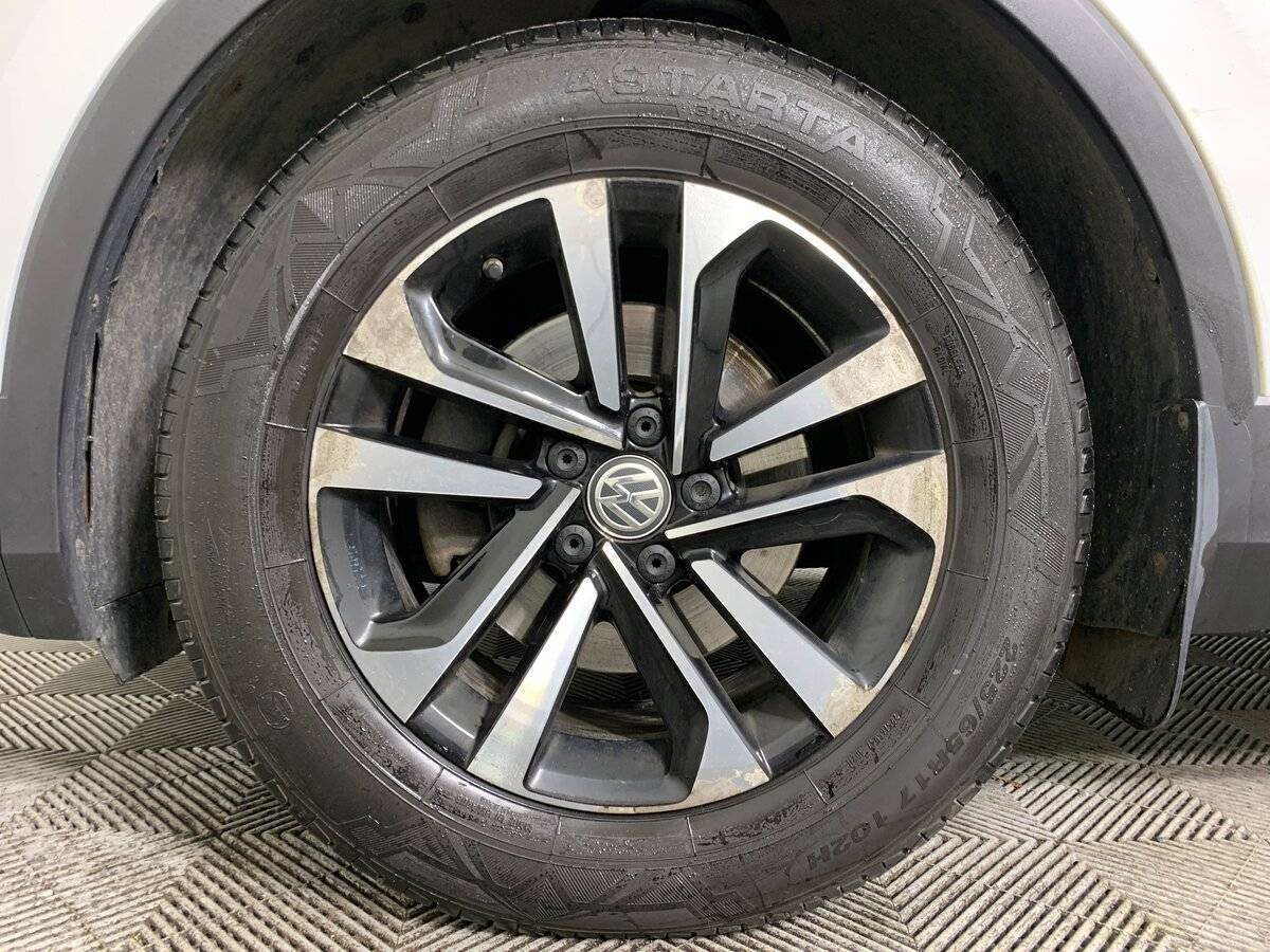 Volkswagen Tiguan с пробегом — 2019 год. Фото: #8