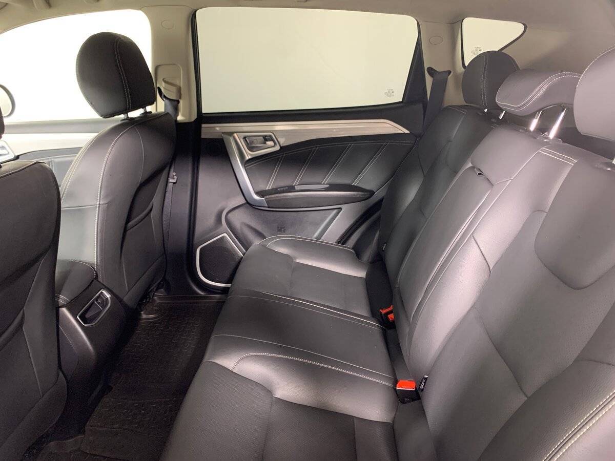 Geely Emgrand X7 с пробегом — 2020 год. Фото: #18