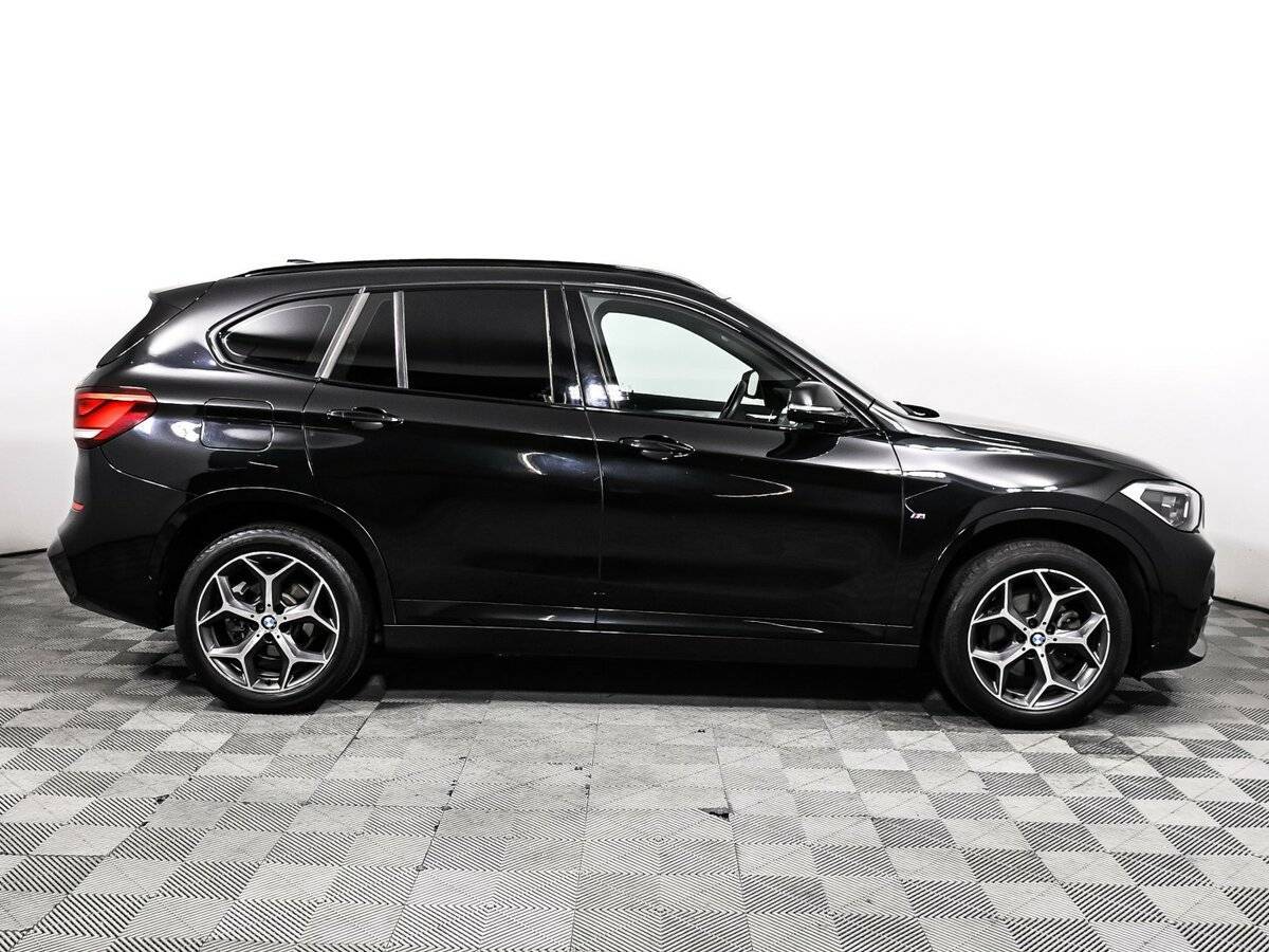 BMW X1 с пробегом — 2019 год. Фото: #3