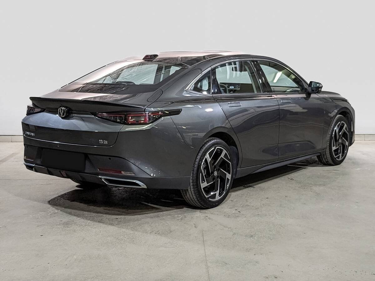 Changan Lamore с пробегом — 2023 год. Фото: #4