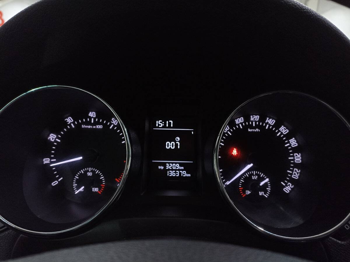 Skoda Yeti с пробегом — 2015 год. Фото: #12