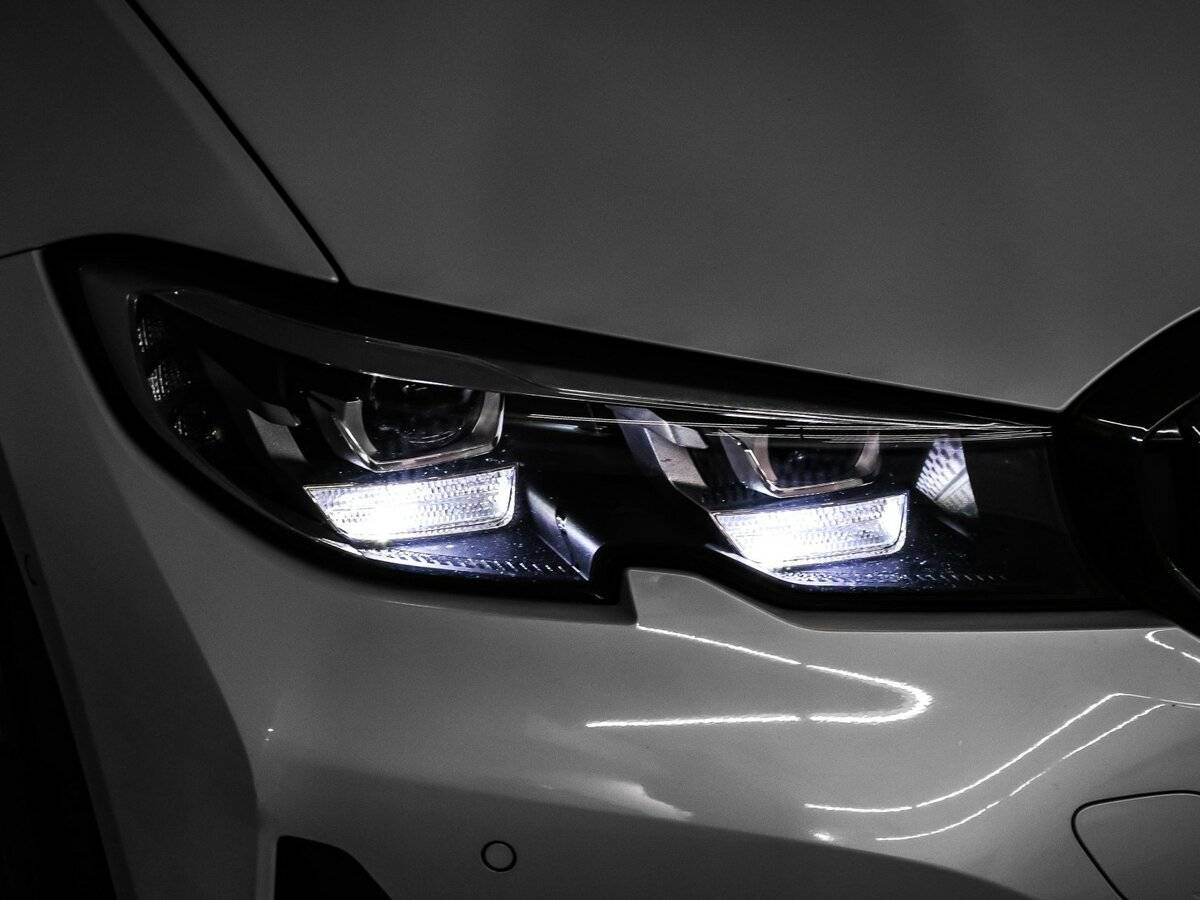 BMW 3 серии с пробегом — 2019 год. Фото: #12