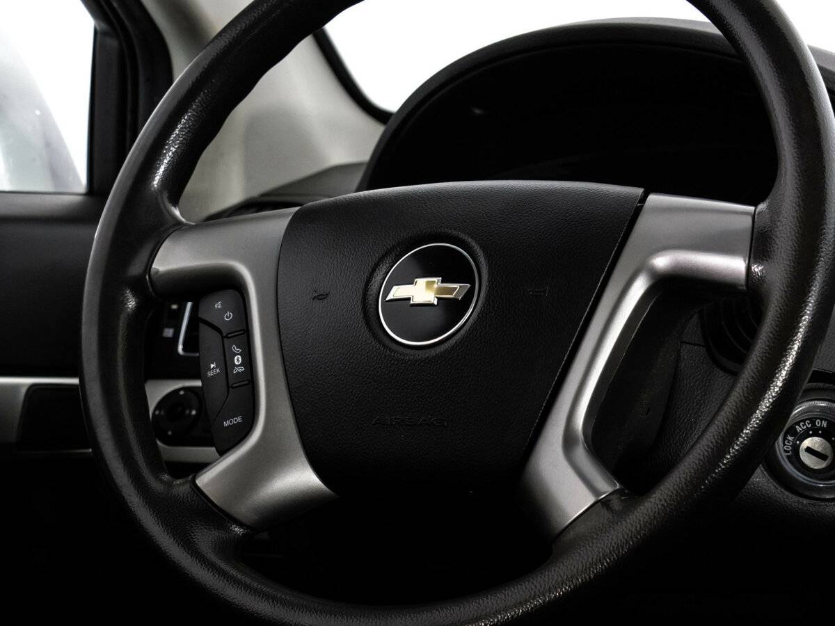 Chevrolet Captiva с пробегом — 2014 год. Фото: #9