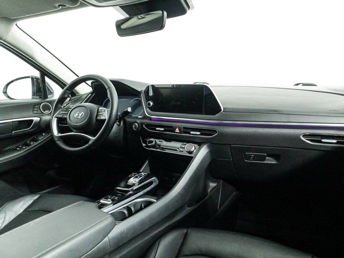 Hyundai Sonata с пробегом — 2021 год. Фото: #8