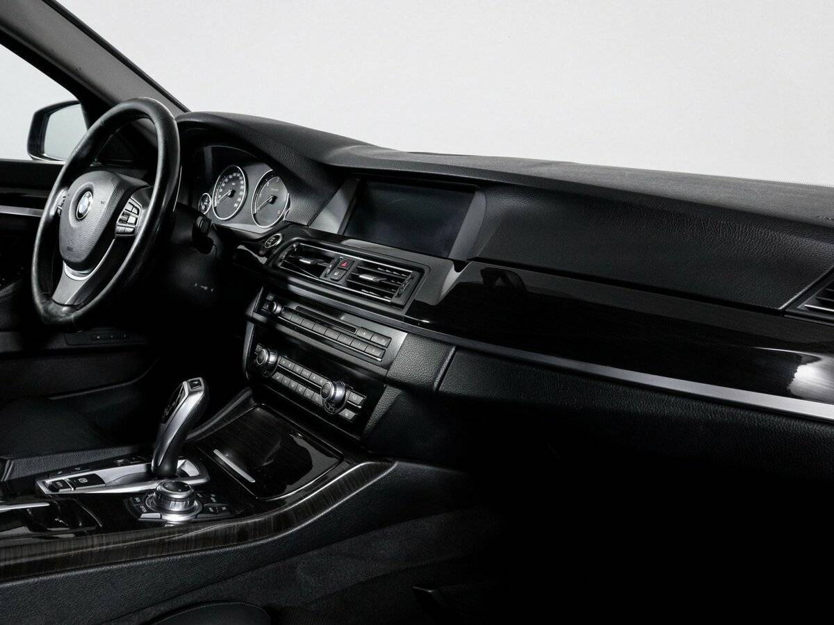 BMW 5 серии с пробегом — 2012 год. Фото: #8