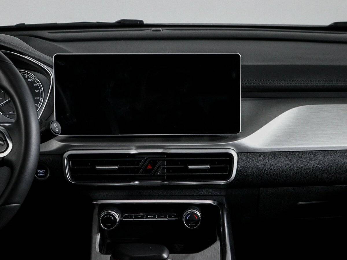 Geely Coolray с пробегом — 2023 год. Фото: #12