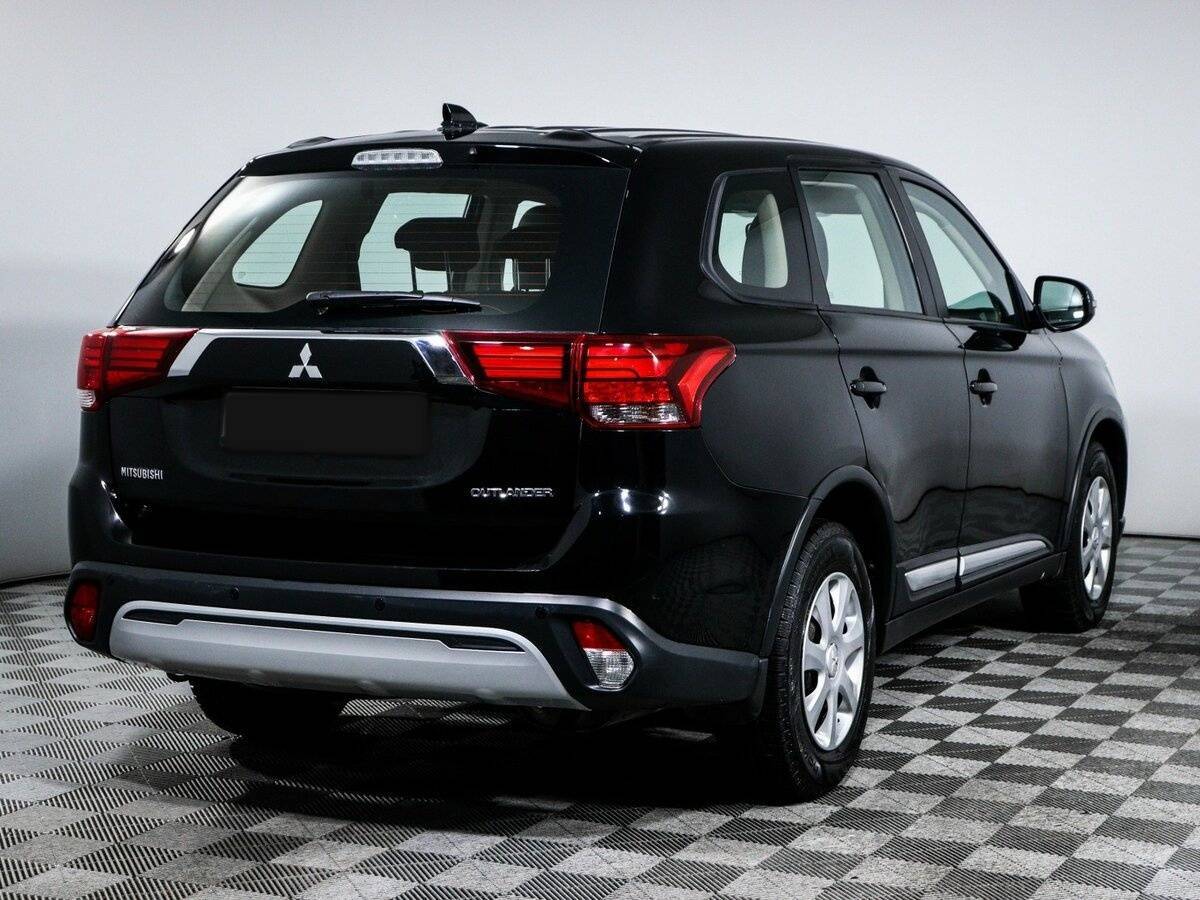Mitsubishi Outlander с пробегом — 2019 год. Фото: #4