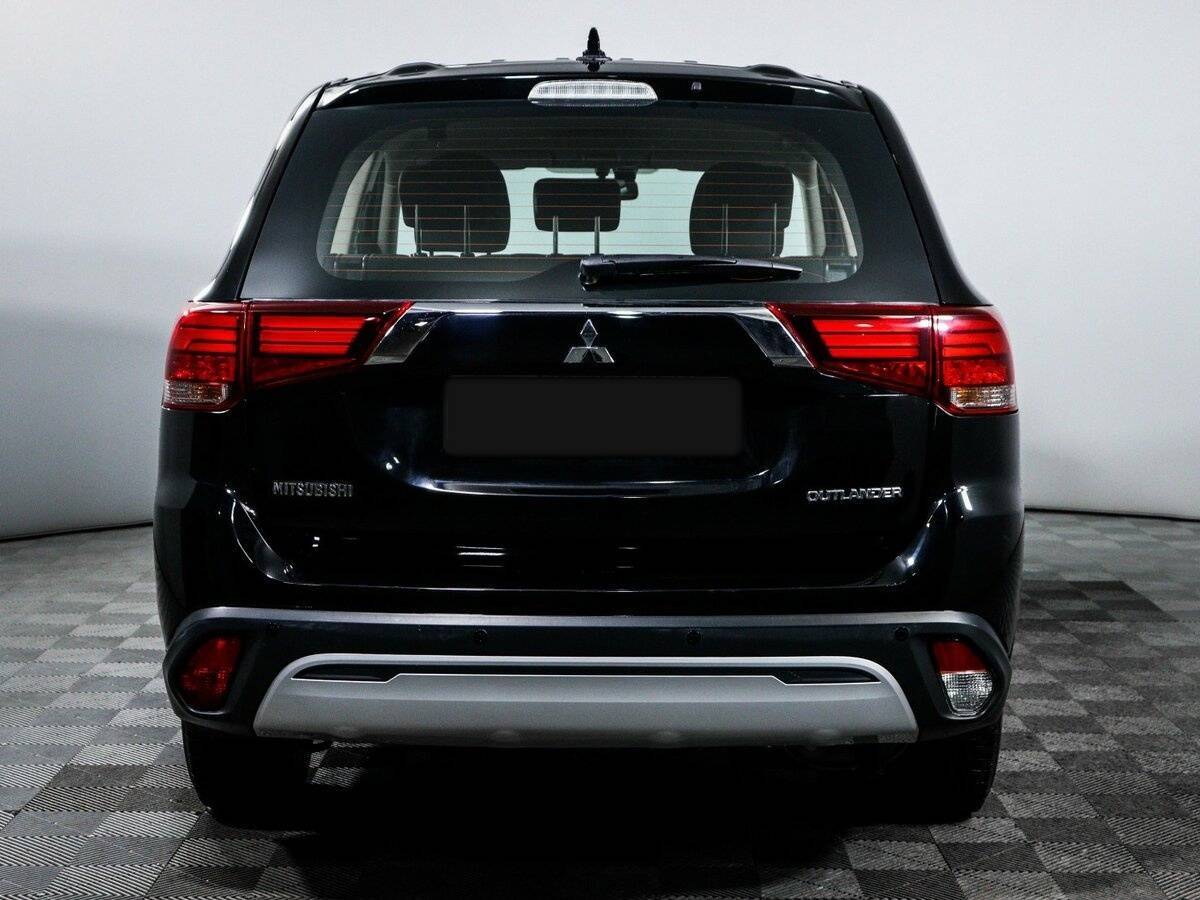 Mitsubishi Outlander с пробегом — 2019 год. Фото: #5