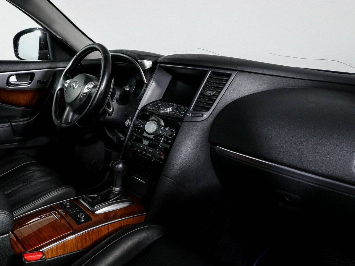 Infiniti FX с пробегом — 2012 год. Фото: #8