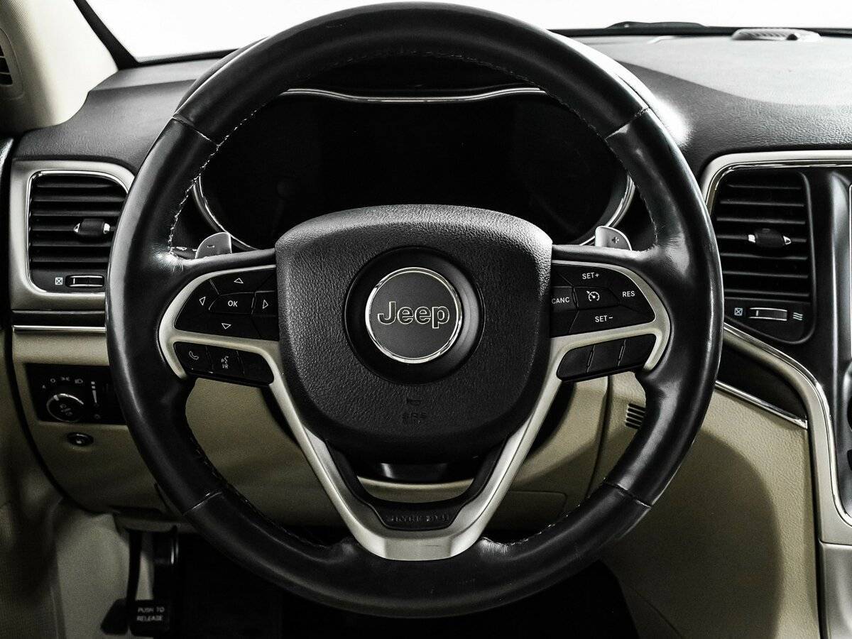 Jeep Grand Cherokee с пробегом — 2014 год. Фото: #11