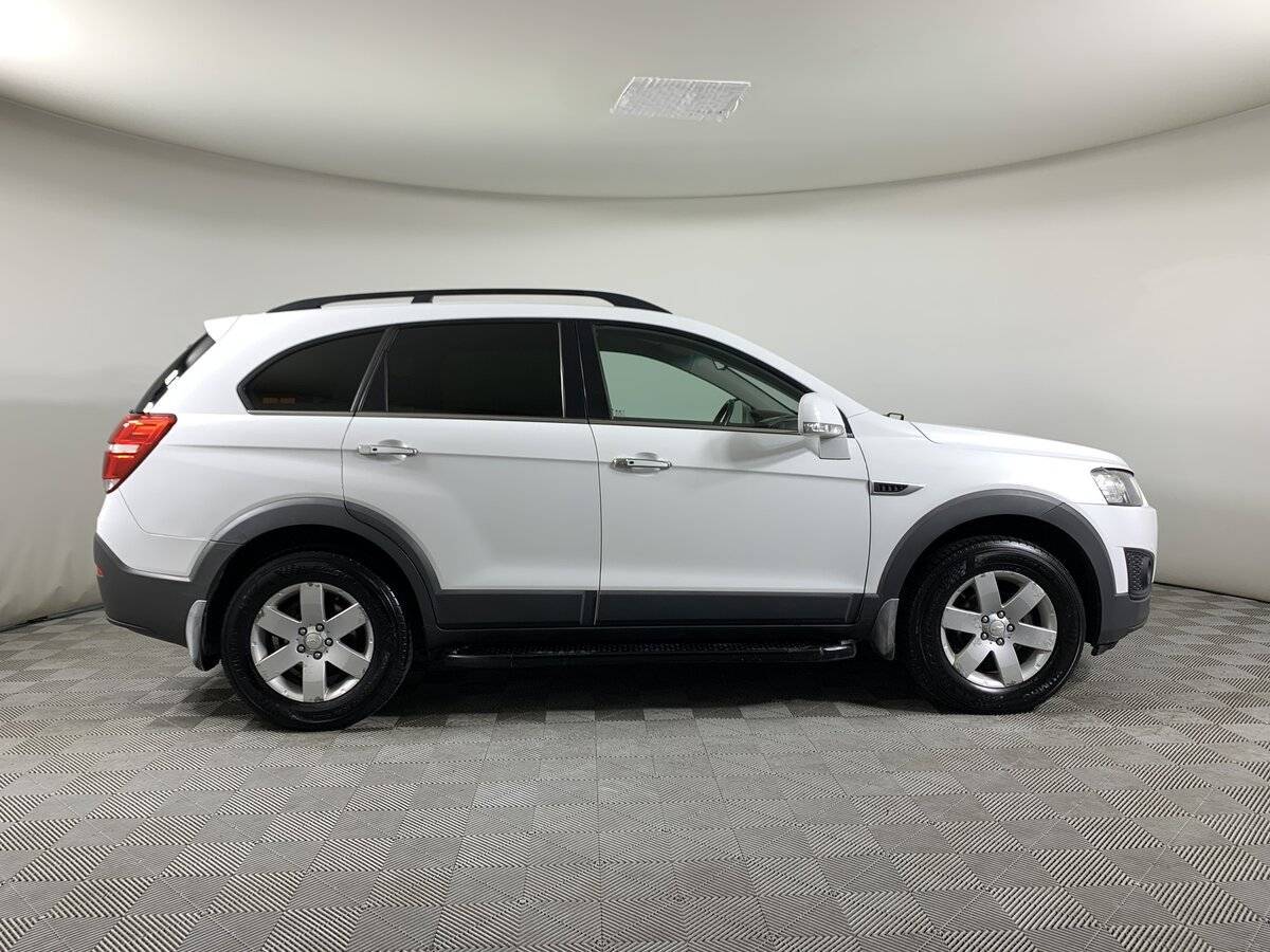 Chevrolet Captiva с пробегом — 2014 год. Фото: #3