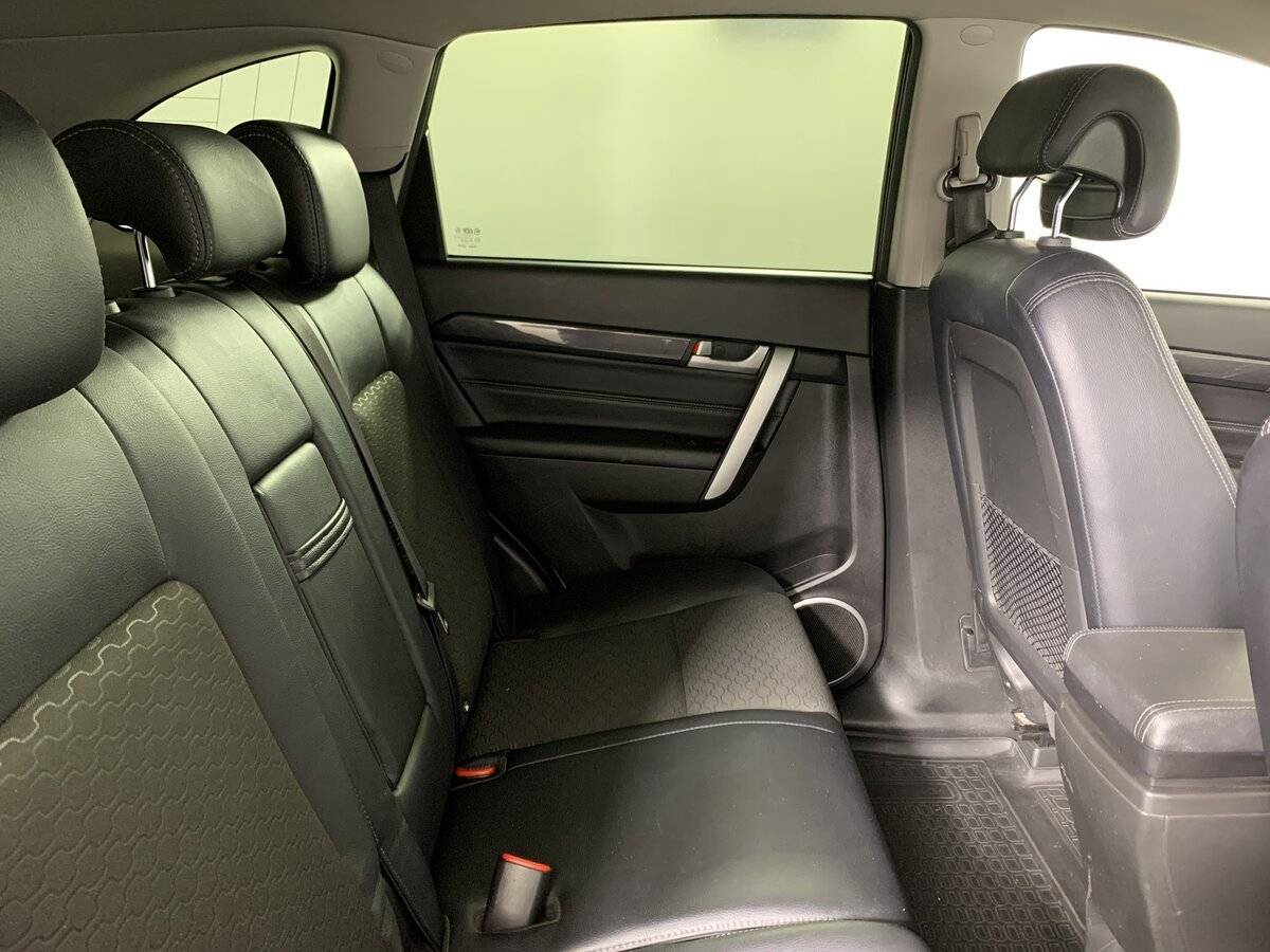 Chevrolet Captiva с пробегом — 2014 год. Фото: #16