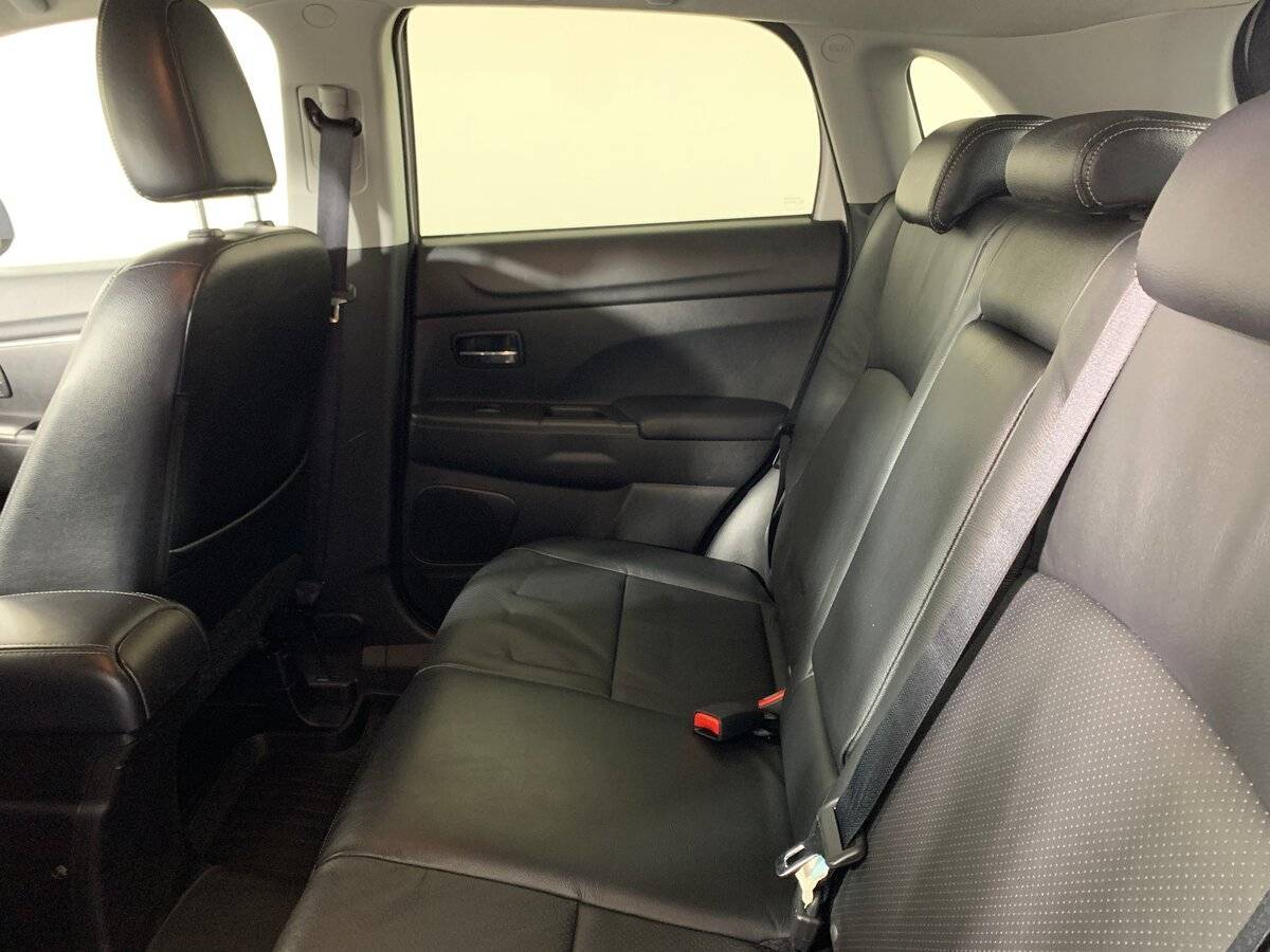 Mitsubishi ASX с пробегом — 2014 год. Фото: #17