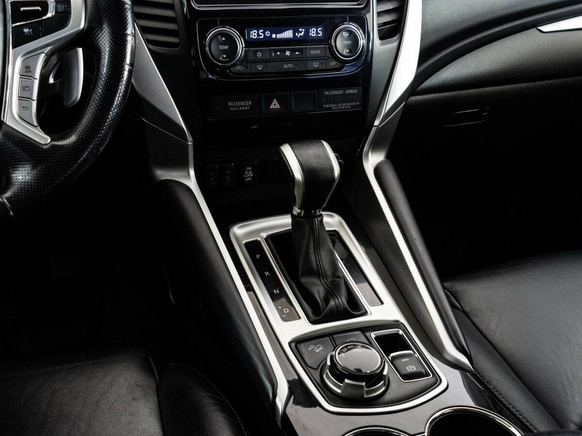 Mitsubishi Pajero Sport с пробегом — 2019 год. Фото: #14