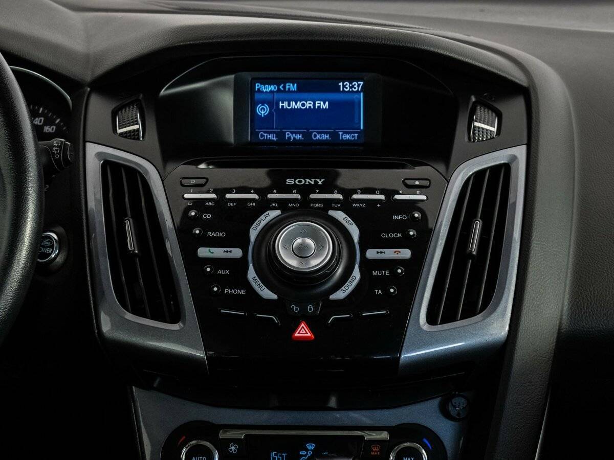 Ford Focus с пробегом — 2012 год. Фото: #12