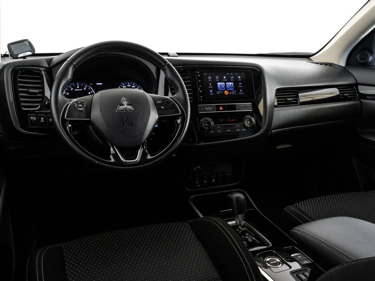 Mitsubishi Outlander с пробегом — 2019 год. Фото: #8