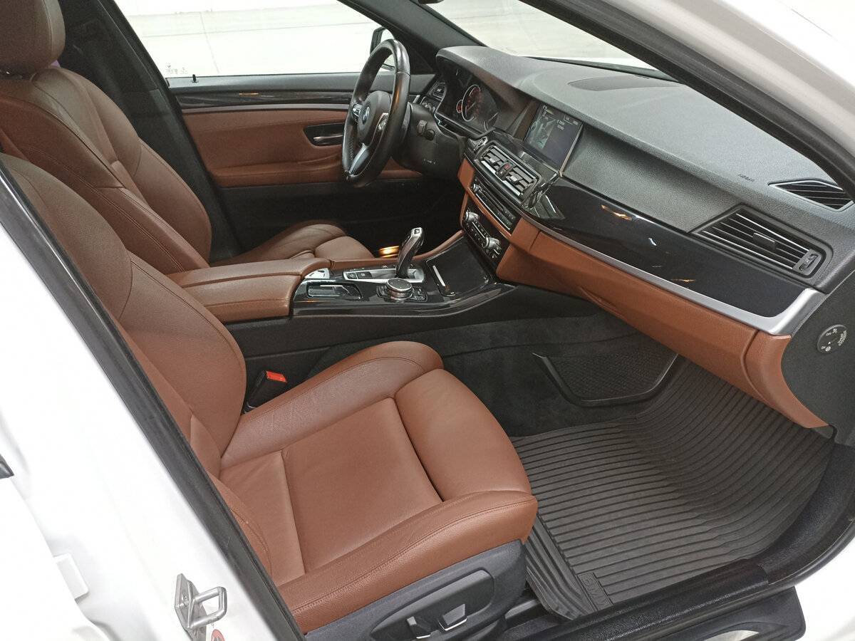 BMW 5 серии с пробегом — 2015 год. Фото: #10