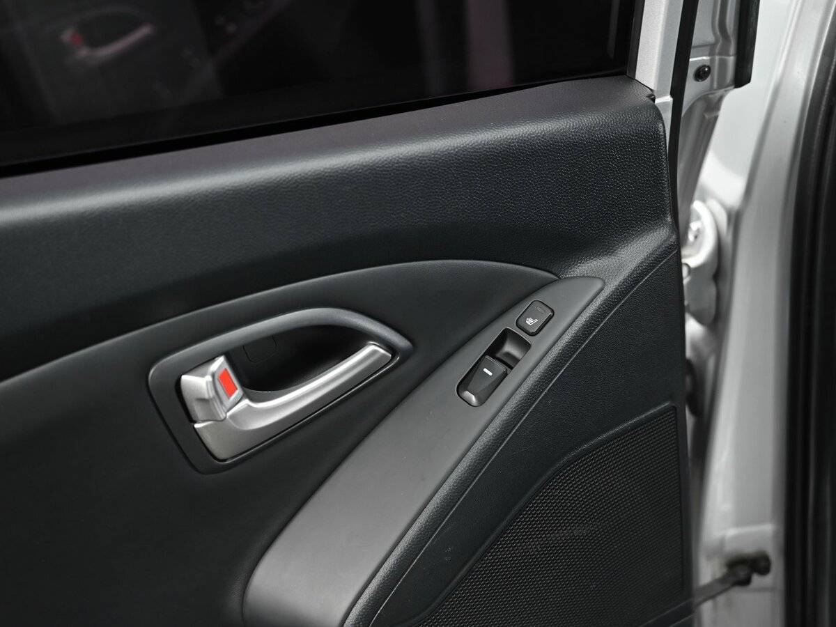 Hyundai ix35 с пробегом — 2012 год. Фото: #15