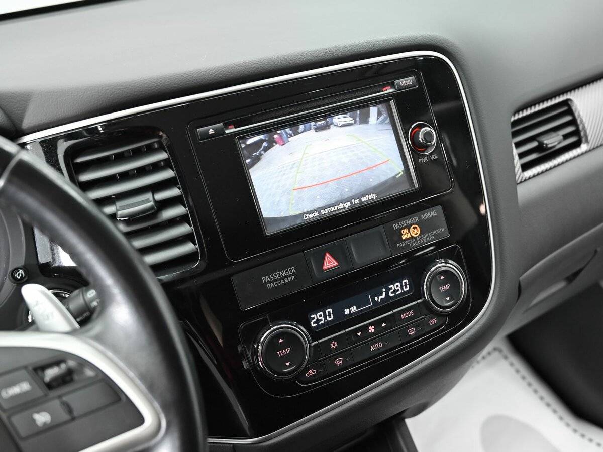 Mitsubishi Outlander с пробегом — 2014 год. Фото: #10