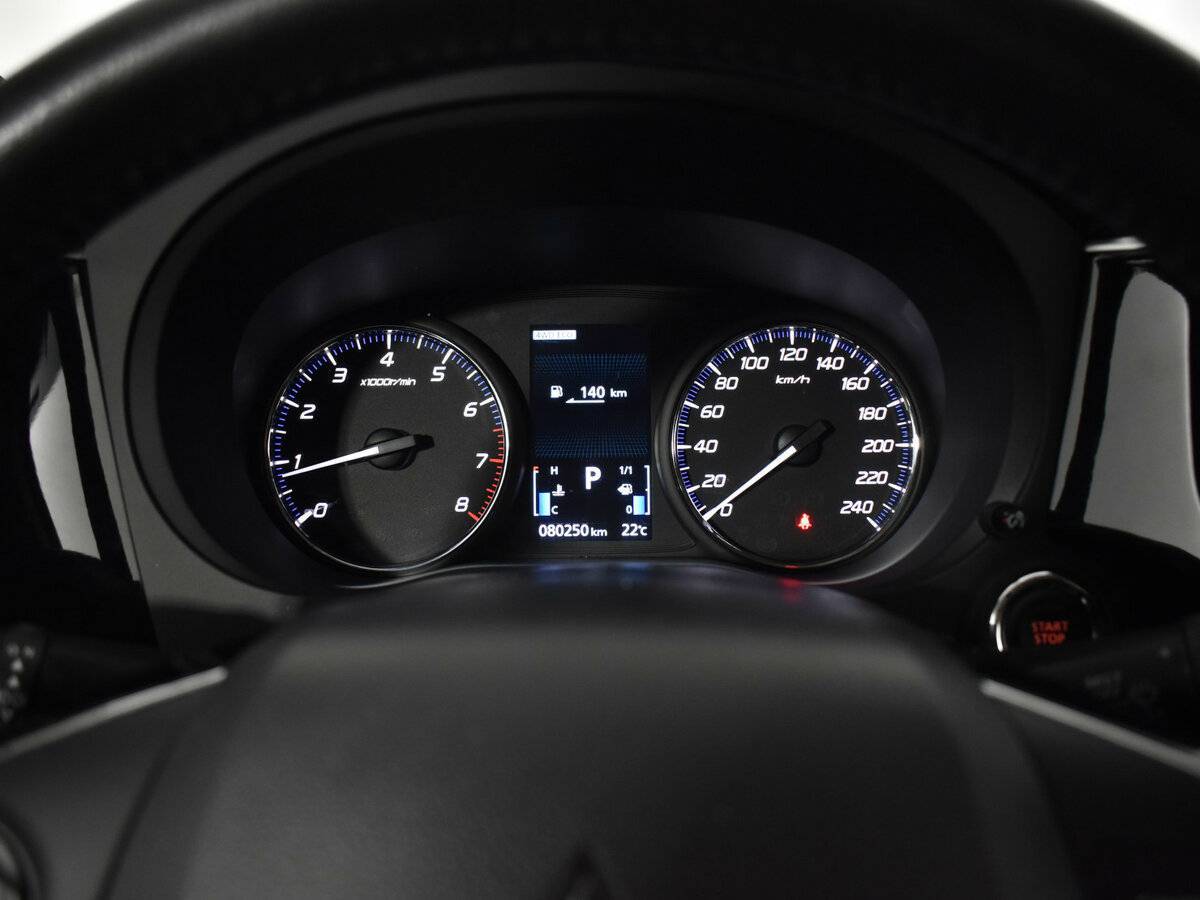 Mitsubishi Outlander с пробегом — 2018 год. Фото: #12