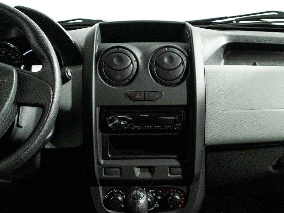 Renault Duster с пробегом — 2016 год. Фото: #13