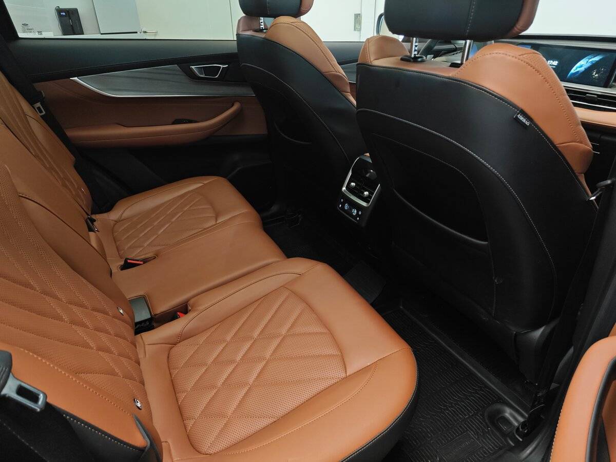 Chery Tiggo 8 Pro Max с пробегом — 2023 год. Фото: #23