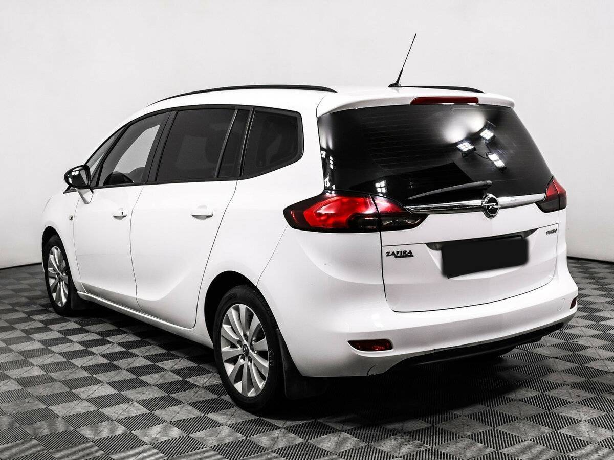 Opel Zafira с пробегом — 2013 год. Фото: #6
