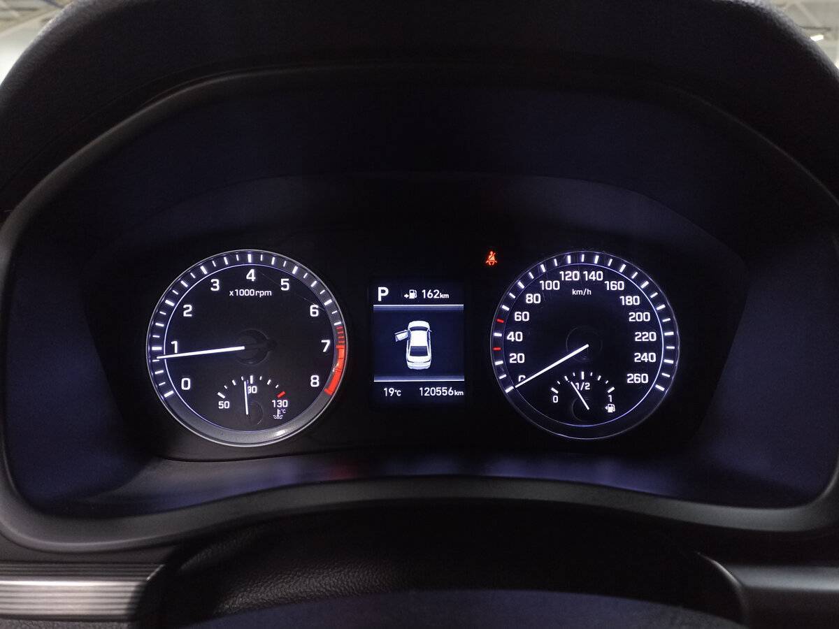 Hyundai Sonata с пробегом — 2017 год. Фото: #12