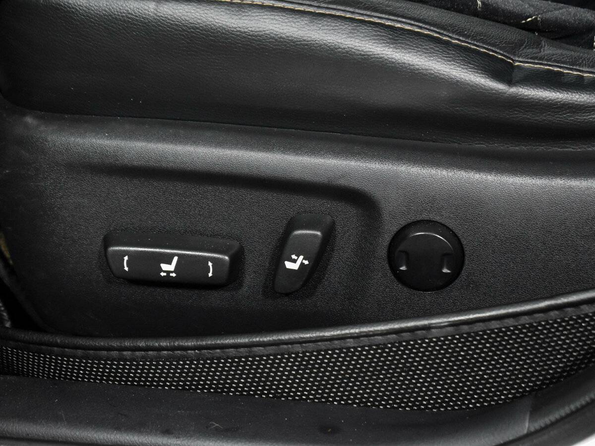 Toyota Camry с пробегом — 2018 год. Фото: #9