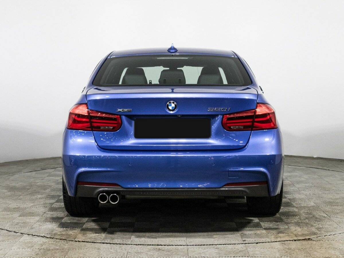 BMW 3 серии с пробегом — 2018 год. Фото: #5