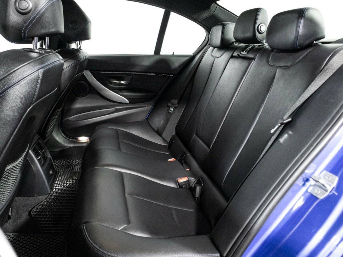 BMW 3 серии с пробегом — 2018 год. Фото: #9