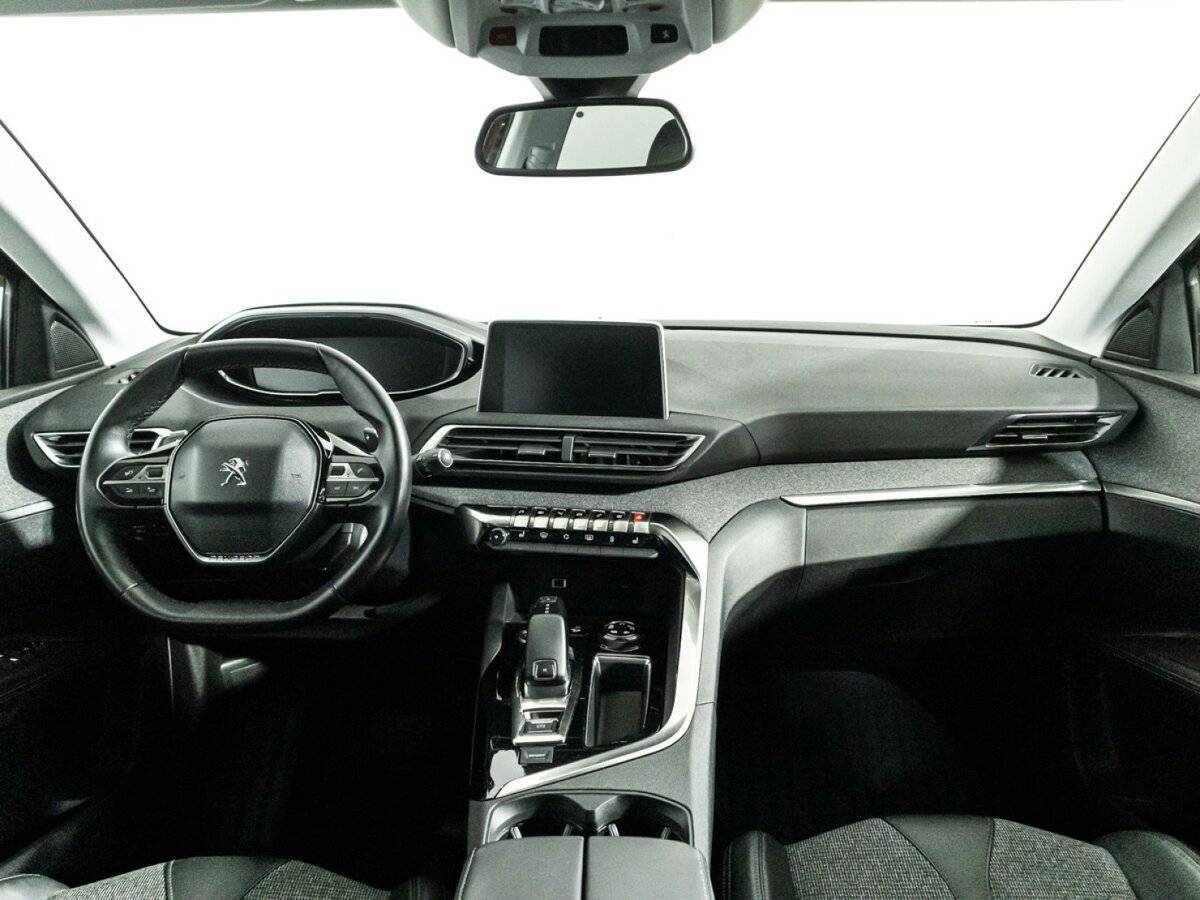 Peugeot 3008 с пробегом — 2017 год. Фото: #12