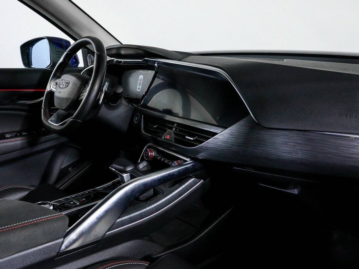 Geely Tugella с пробегом — 2022 год. Фото: #8