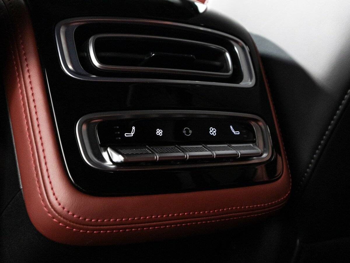 EXEED RX с пробегом — 2023 год. Фото: #16