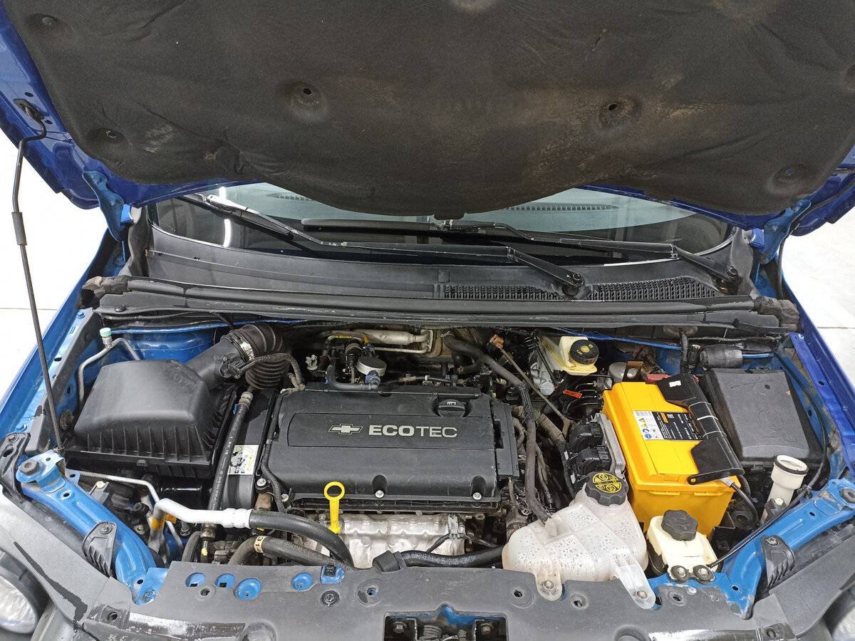 Chevrolet Aveo с пробегом — 2012 год. Фото: #8