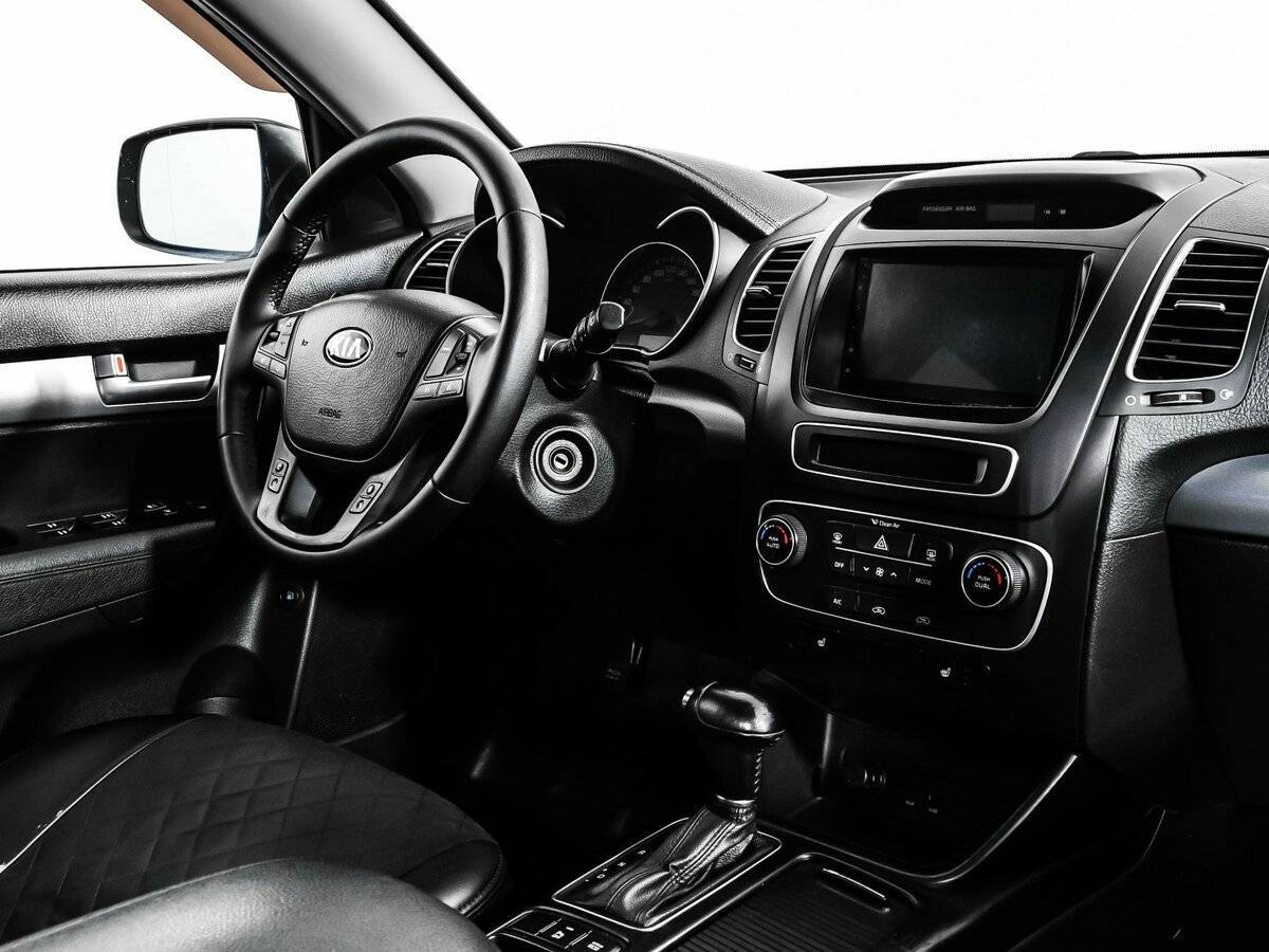 Kia Sorento с пробегом — 2013 год. Фото: #8