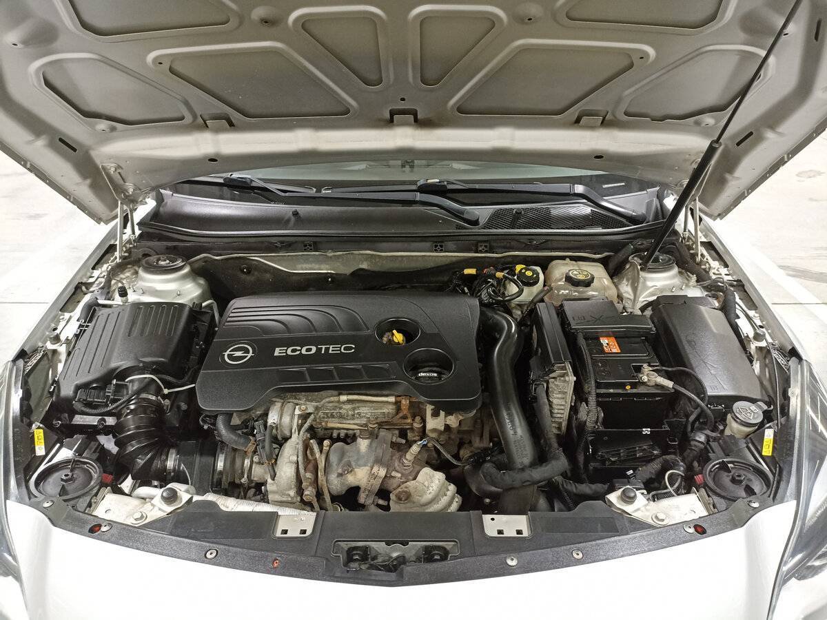 Opel Insignia с пробегом — 2014 год. Фото: #8